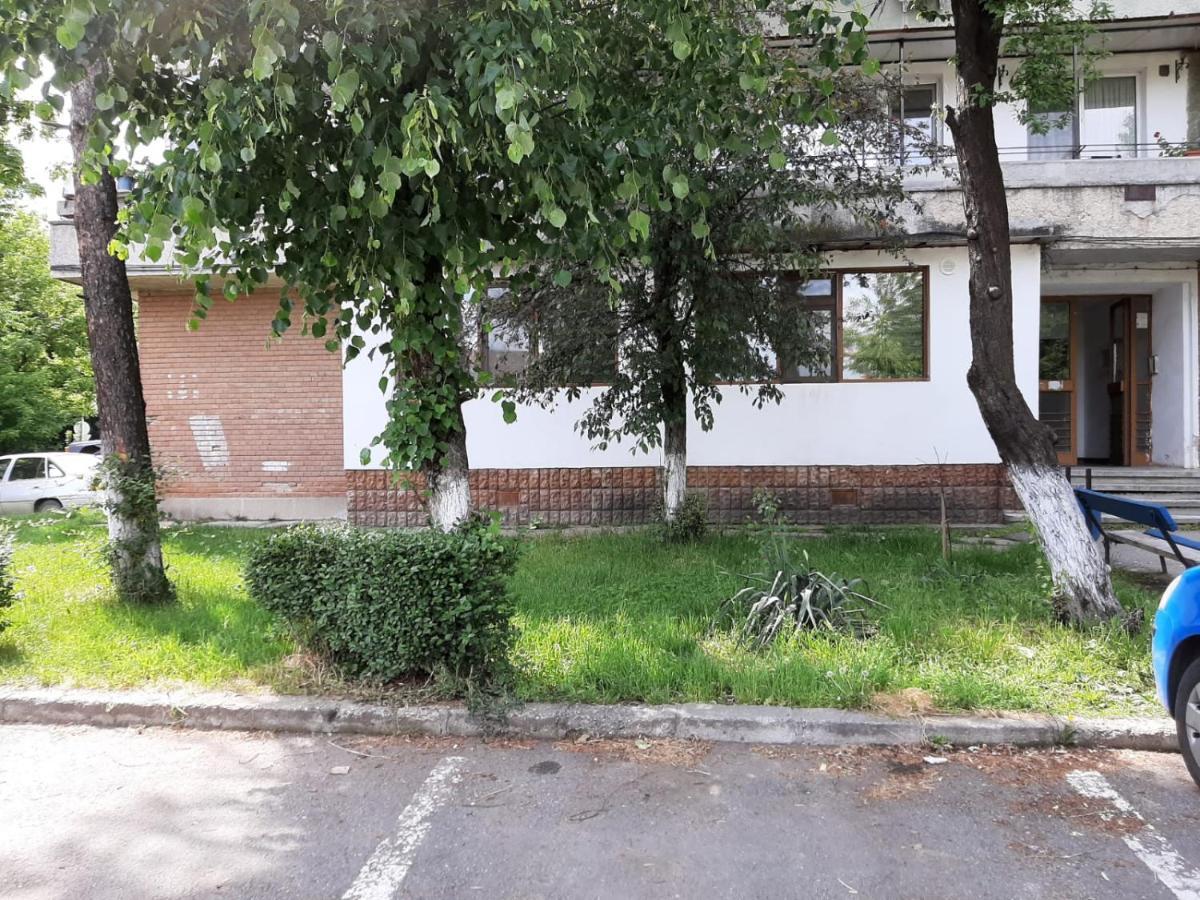 Kriss Apartment Luxury Targu Jiu Exterior photo